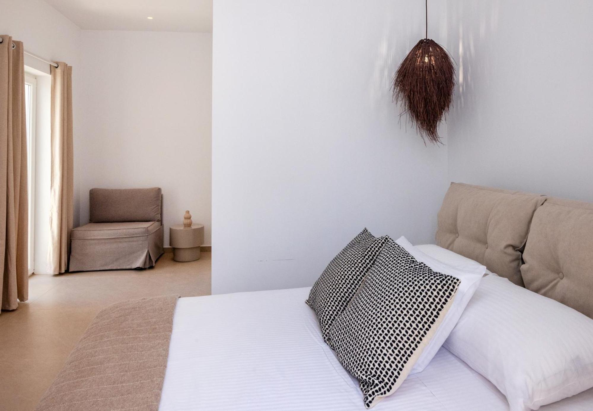 Alora Suites Tínos Szoba fotó