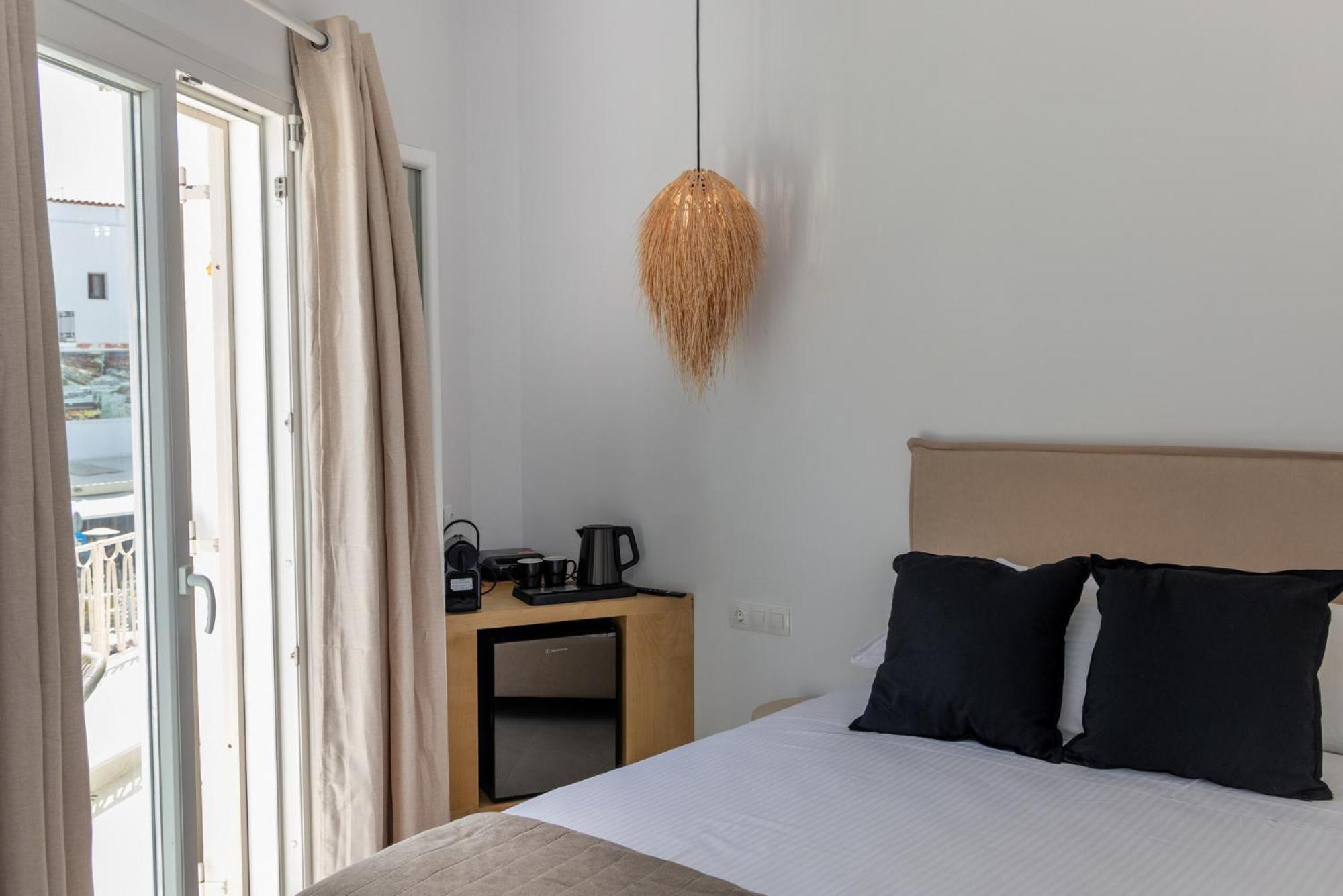 Alora Suites Tínos Szoba fotó