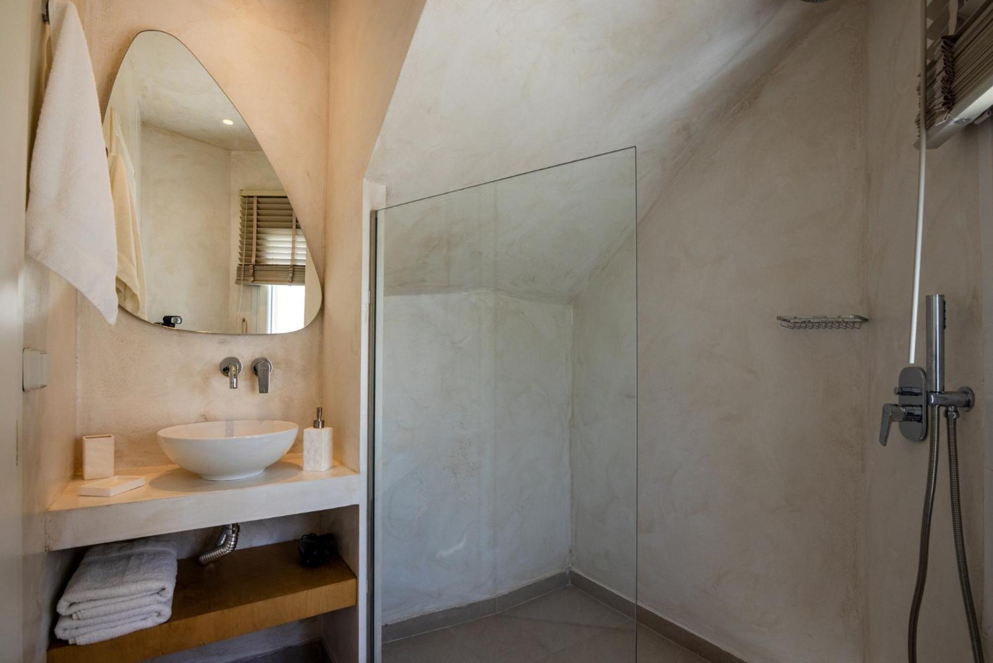Alora Suites Tínos Szoba fotó